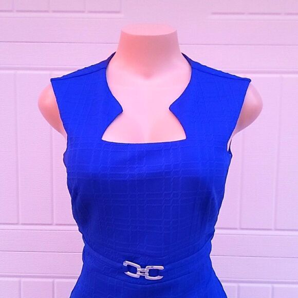 BRAND NEW ENFOCUS STUDIO  ASYMMETRIMINIC NECK SCUBA CREPE SHEATH DRESS - Picture 6 of 13